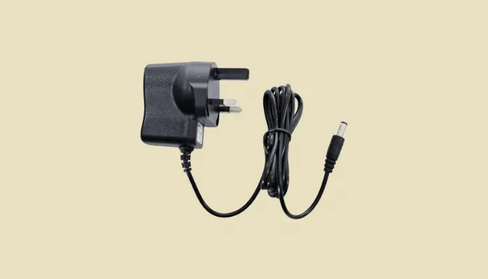 Photo of a single-pedal power supply, the simplest way to power one guitar pedal.