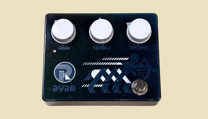 Diagram showing a Klon placed before another overdrive when stacking drive pedals.