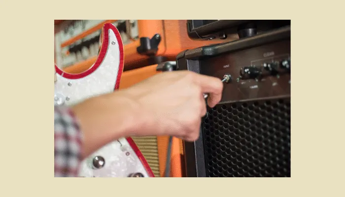 Infographic showing tips for using an amp effects loop effectively.